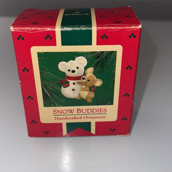 Four Vintage Hallmark Ornaments - Picture 2 of 9